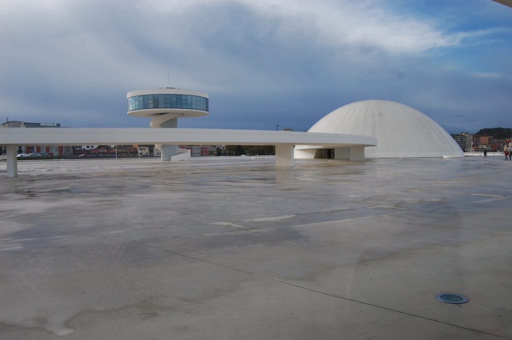 Centro Niemeyer/Avilés (Asturias) . Imagen cedida por Sostenibles Gastro.
