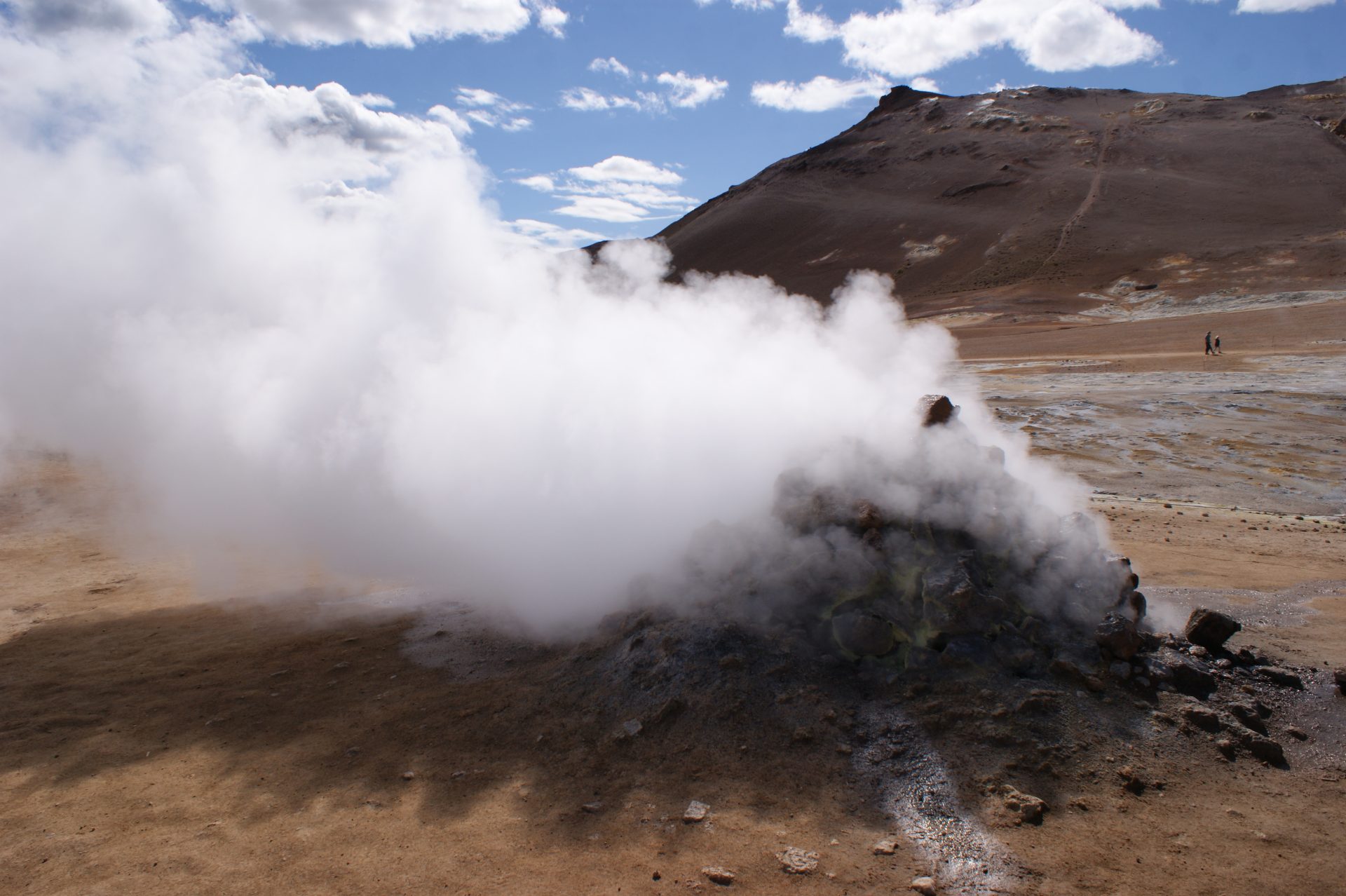 4 Fumarolas y campos de lava en Islandia. EFE/JL Fdez-Checa