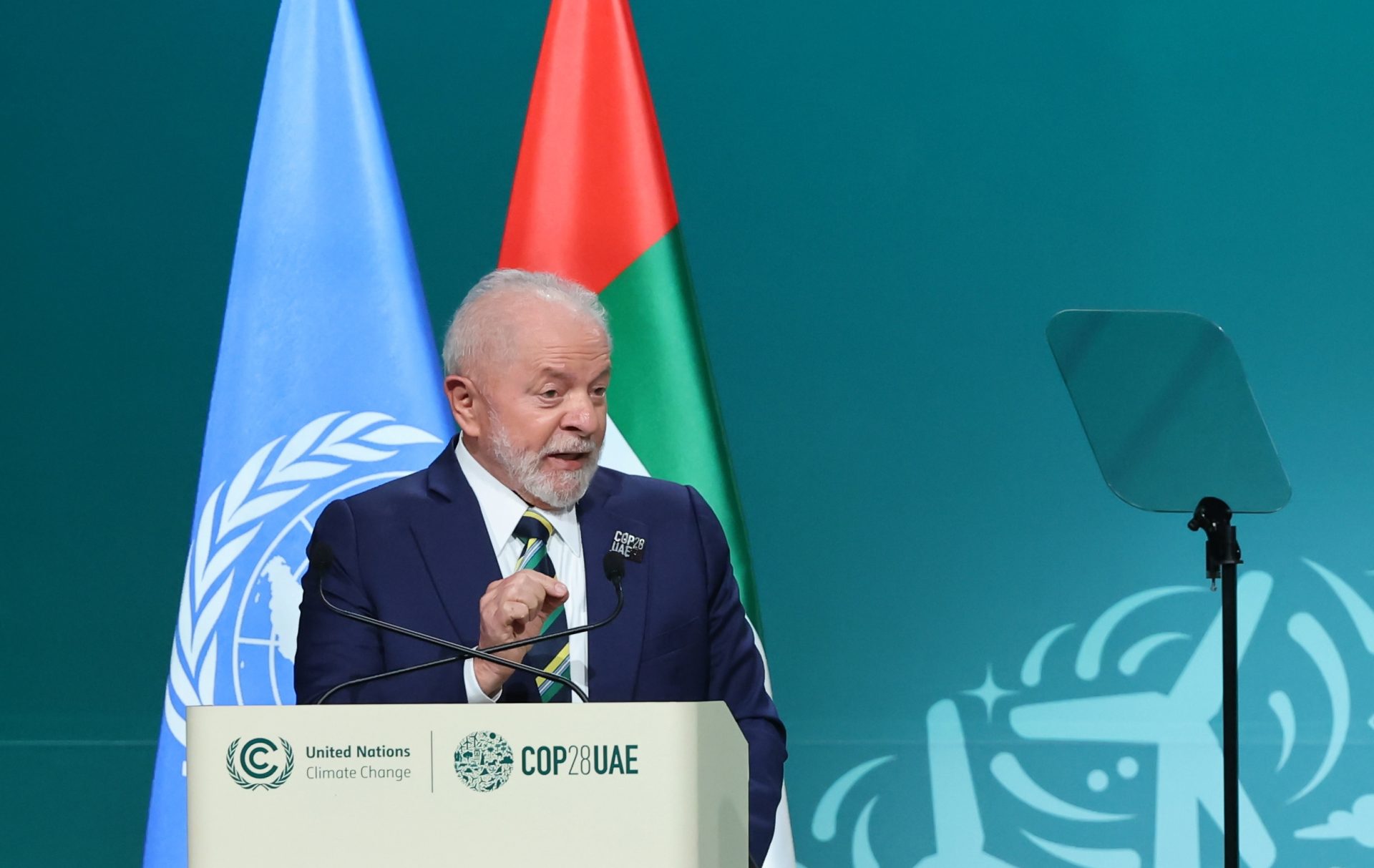 Dubai (United Arab Emirates), 01/12/2023.- President of Brazil, Luiz Inacio Lula da Silva, speaks during the UN Climate Change Conference COP28, in Dubai, United Arab Emirates, 01 December 2023. The 2023 United Nations Climate Change Conference (COP28), runs from 30 November to 12 December, and is expected to host one of the largest number of participants in the annual global climate conference as over 70,000 estimated attendees, including the member states of the UN Framework Convention on Climate Change (UNFCCC), business leaders, young people, climate scientists, Indigenous Peoples and other relevant stakeholders will attend. (Brasil, Emiratos Árabes Unidos) EFE/EPA/ALI HAIDER