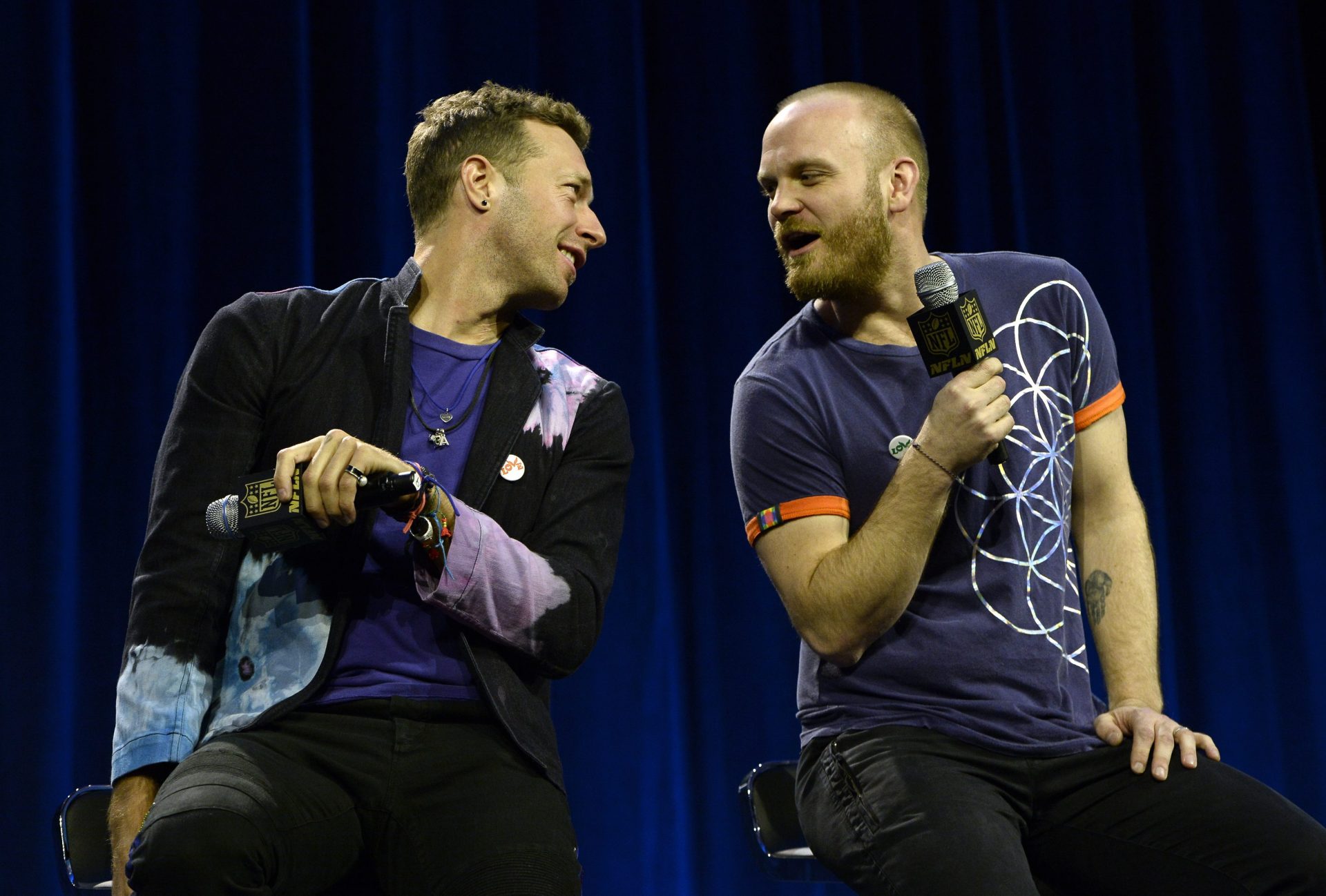 Coldplay y su nuevo disco de vinilo sostenible fabricado con botellas de plástico reciclado
