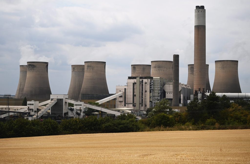 En la imagen de archivo, la planta de Ratcliffe-on-Soar en el año 2022. EFE/ Neil Hall