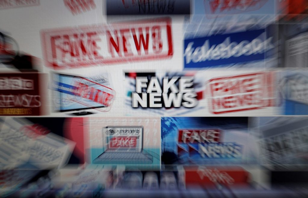 Investigadores de la Universidad Politécnica de València (UPV) han desarrollado un sistema de Inteligencia Artificial (IA) que ha ayudado a detectar noticias falsas (fake news) y ataques explícitos e implícitos en las redes sociales. EFE/Kai Försterling