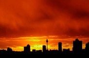 Imagen de archivo de una puesta de sol en Sidney. EFE/Dean Lewins/PROHIBIDO SU USO EN AUSTRALIA Y NUEVA ZELANDA