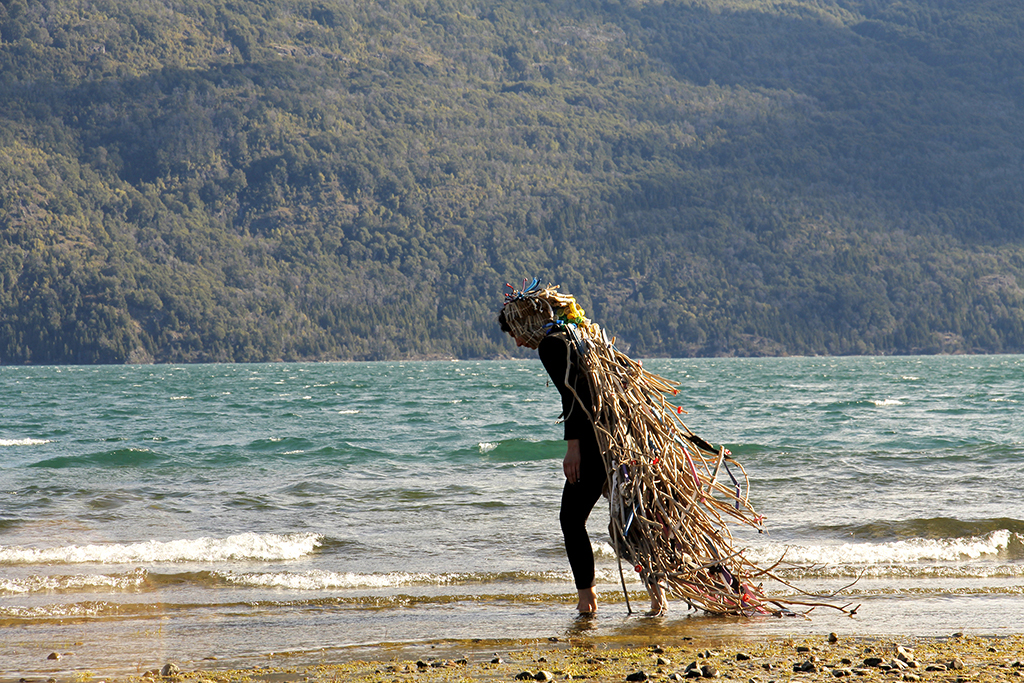 Obra "Modesta Victoria" de Verónica Vides en el Lago Nahuel Huapi, San Carlos de Bariloche. Cedida por Verónica Vides.