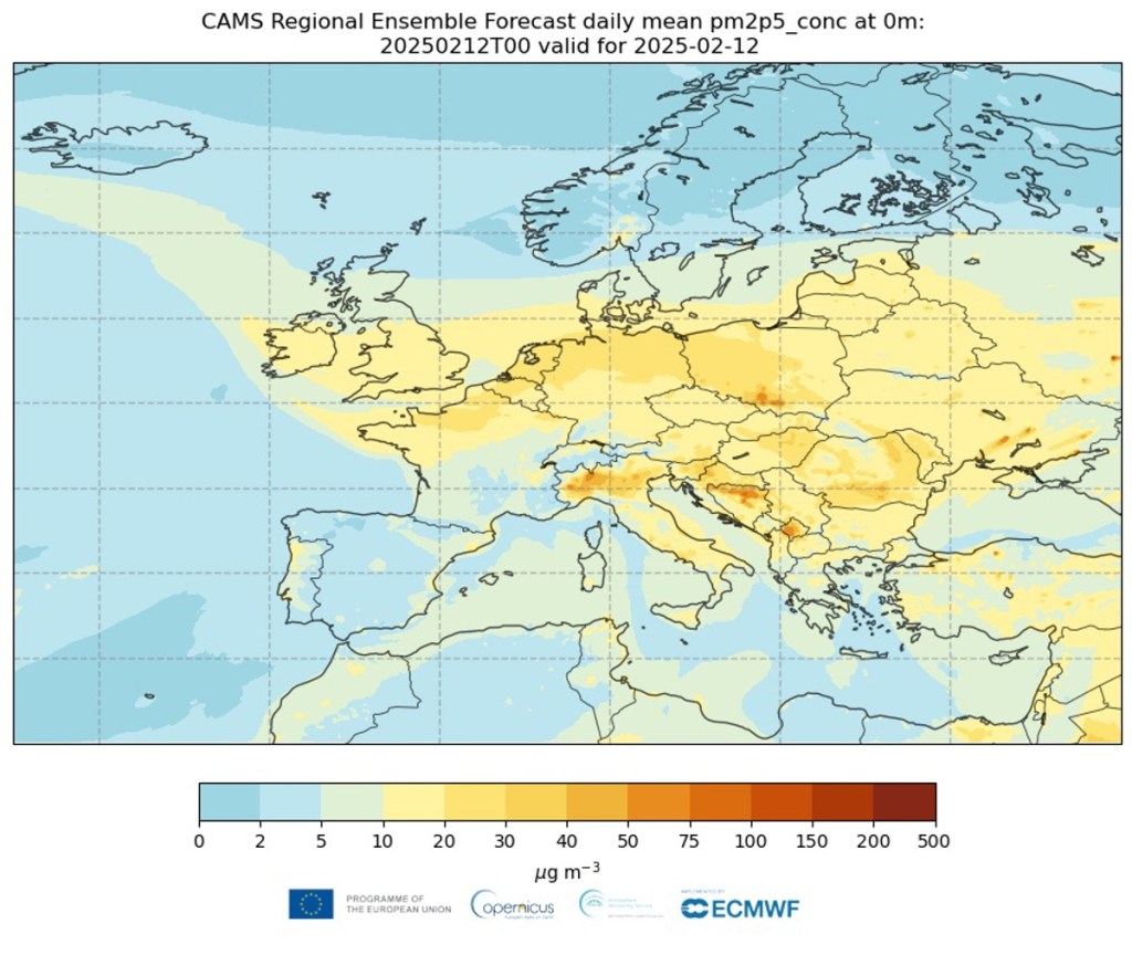 Imagen cedida. EFECAMS regional ensemble forecast daily mean PM2.5 surface concentrations from the forecasts initialized at 00 UTC on, and valid for, 12 February 2025. (Source CAMS ECMWF)