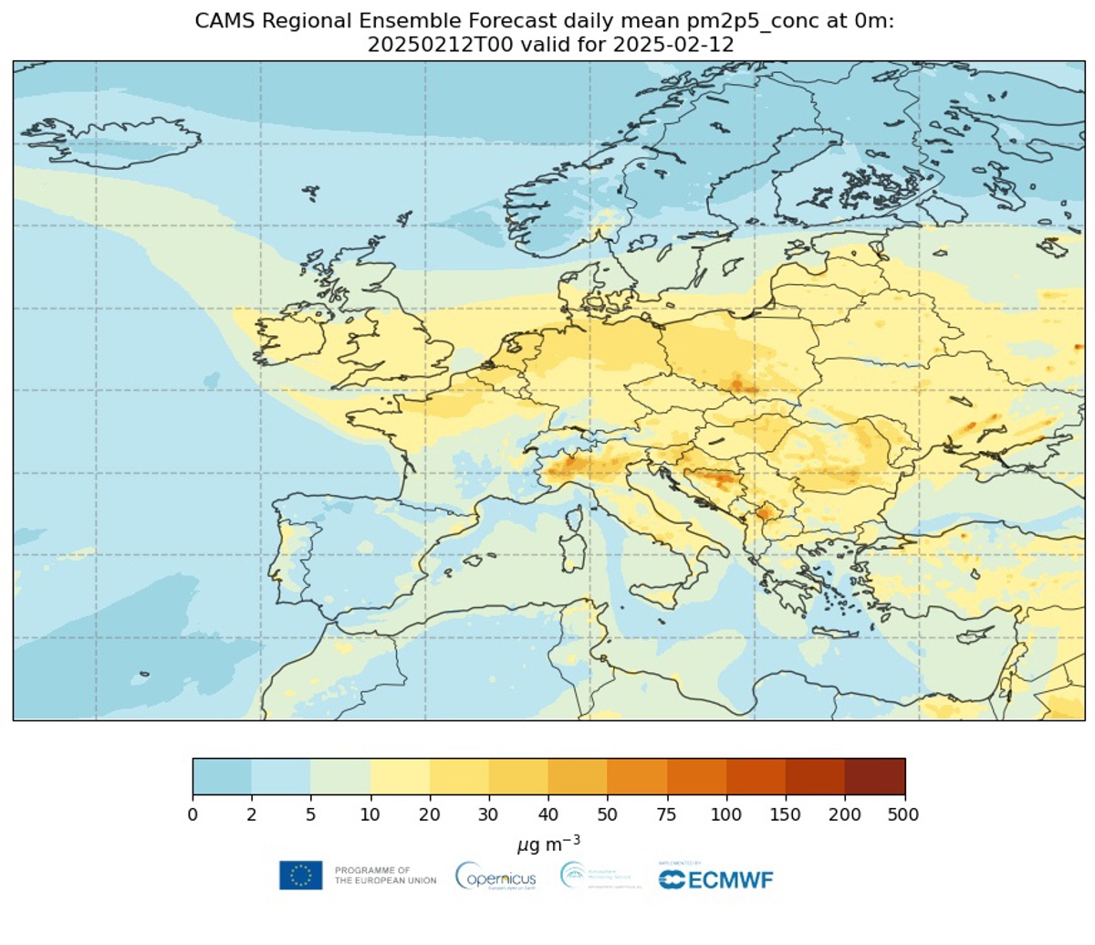 Imagen cedida. EFECAMS regional ensemble forecast daily mean PM2.5 surface concentrations from the forecasts initialized at 00 UTC on, and valid for, 12 February 2025. (Source CAMS ECMWF)