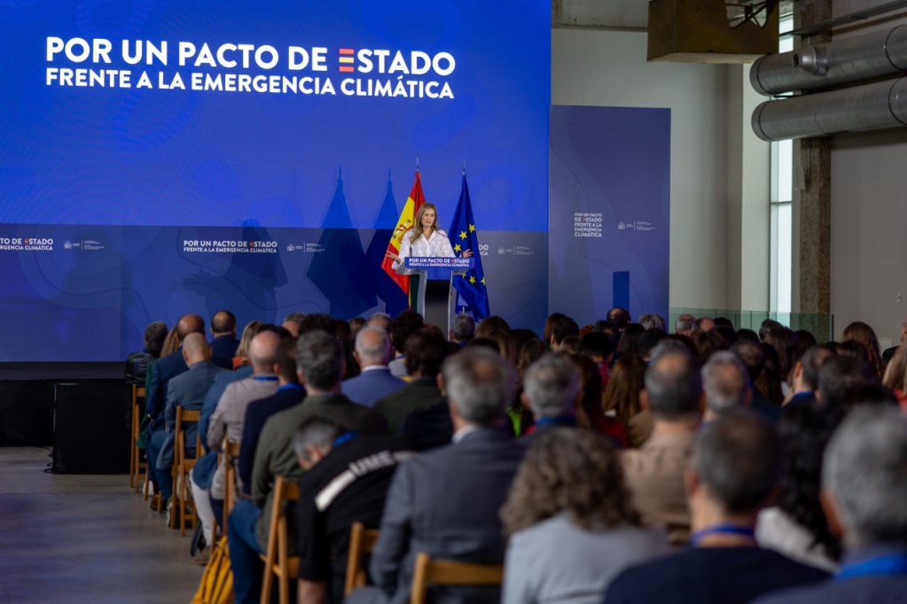 La vicepresidenta Sara Aagesen durante la inauguración de la Convención para el Pacto de Estado frente a la Emergencia Climática. © Miteco