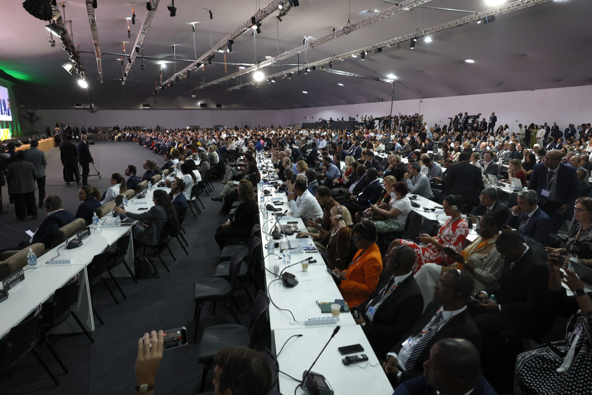 People attend the United Nations Climate Change Conference in Belem, Brazil, 10 November 2025. Representatives from some 170 countries are participating in COP30, which will run until November 21. EFE/ Antonio Lacerda