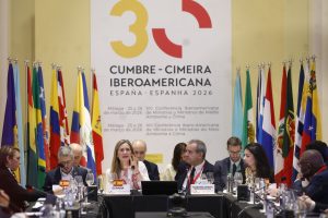 La Vicepresidenta tercera y ministra para la Transición Ecológica y el Reto Demográfico, Sara Aagesen (3i), inaugura la XIII Conferencia Iberoamericana de ministros de Medioambiente y Clima, en Málaga, este miércoles. EFE/ Jorge Zapata