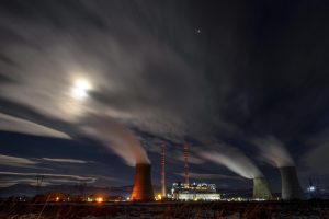 Bitola (Republic Of North Macedonia), 27/11/2023.- Smoke rises from the chimneys of the thermal power station 'REK BITOLA', North Macedonia's largest producer of electric energy, near Bitola, Republic of North Macedonia, 27 November 2023 (issued 29 November 2023). According to the European Bank for Reconstruction and Development (EBRD) program, 40 percent of North Macedonia'Äôs electricity production relies on coal. The country will launch a platform to support just energy transition and coal phase-out by 2030, the EBRD added. The project is expected to be announced during the upcoming COP28 climate talks in Dubai. EFE/EPA/GEORGI LICOVSKI