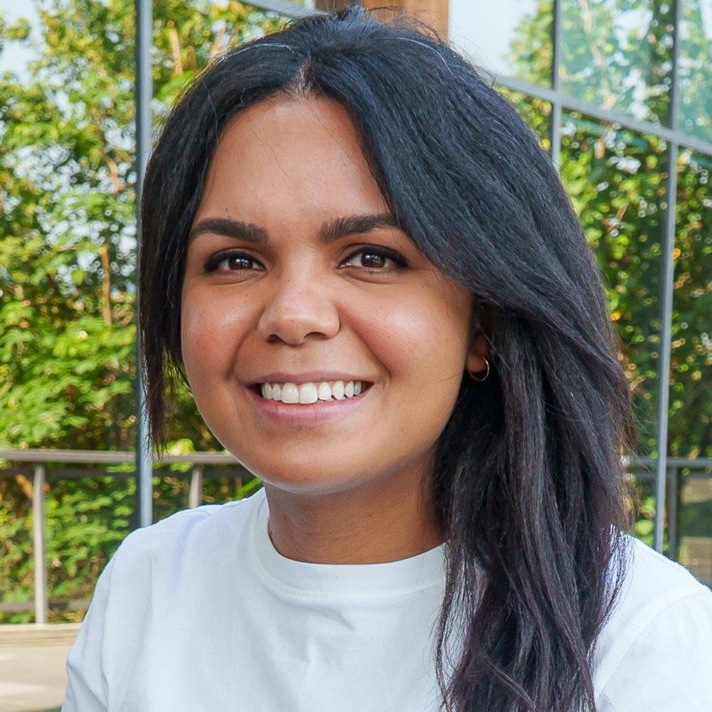 Julia Nobre es abogada con un máster en Derecho Mercantil Internacional y un máster en Relaciones Internacionales, y ocupa actualmente el cargo de directora de programas de la iniciativa «Protecting Rights Defenders» en Open Society. Su labor se centra en la protección integral de los defensores del medio ambiente, de la tierra y de los pueblos indígenas.