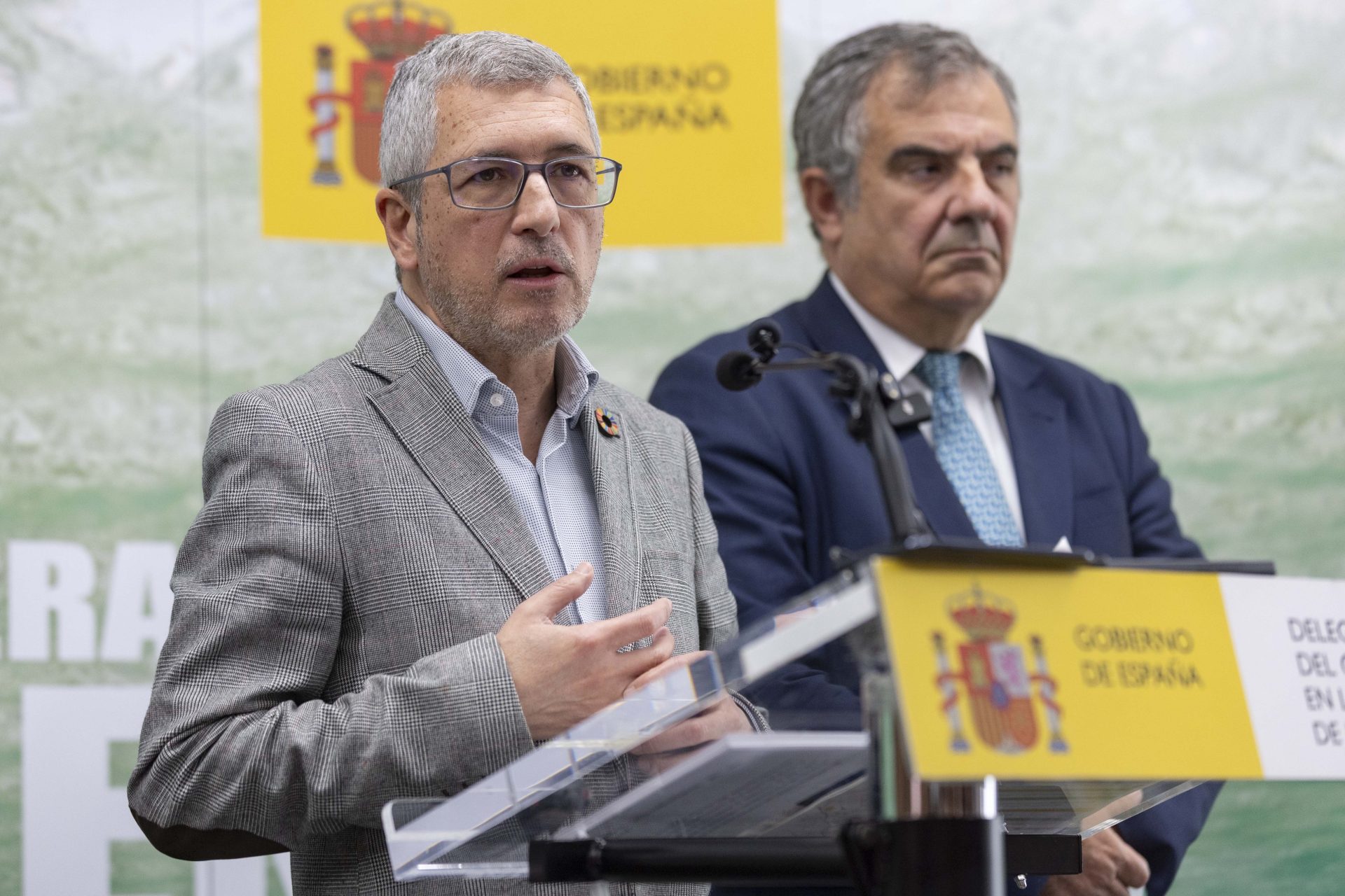 MURCIA, 14/04/2026.- El secretario de Estado de Medio Ambiente, Hugo Morán, durante la rueda de prensa que ha ofrecido tras la reunión de la Comisión Interadministrativa para el Mar Menor, este martes en la Delegación del Gobierno de Murcia. EFE/Marcial Guillén