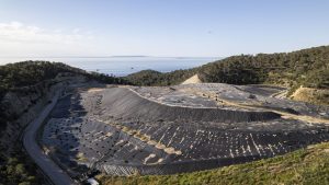 Representantes de los consells de Ibiza, Formentera y del Govern balear han visitado esta semana Cerdeña (Italia) para conocer su exitoso sistema de recogida de residuos ante el inminente colapso del vertedero ibicenco de Ca na Putxa, que obligará a trasladar basura a Mallorca para ser incinerada. EFE/ Sergio G. Cañizares