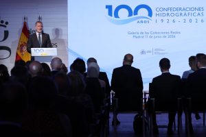MADRID, 11/06/2026.- El rey Felipe VI, interviene durante el acto conmemorativo de la celebración del Centenario de la creación de las Confederaciones Hidrográficas, este jueves en la Galería de las Colecciones Reales, en Madrid. EFE/ Kiko Huesca