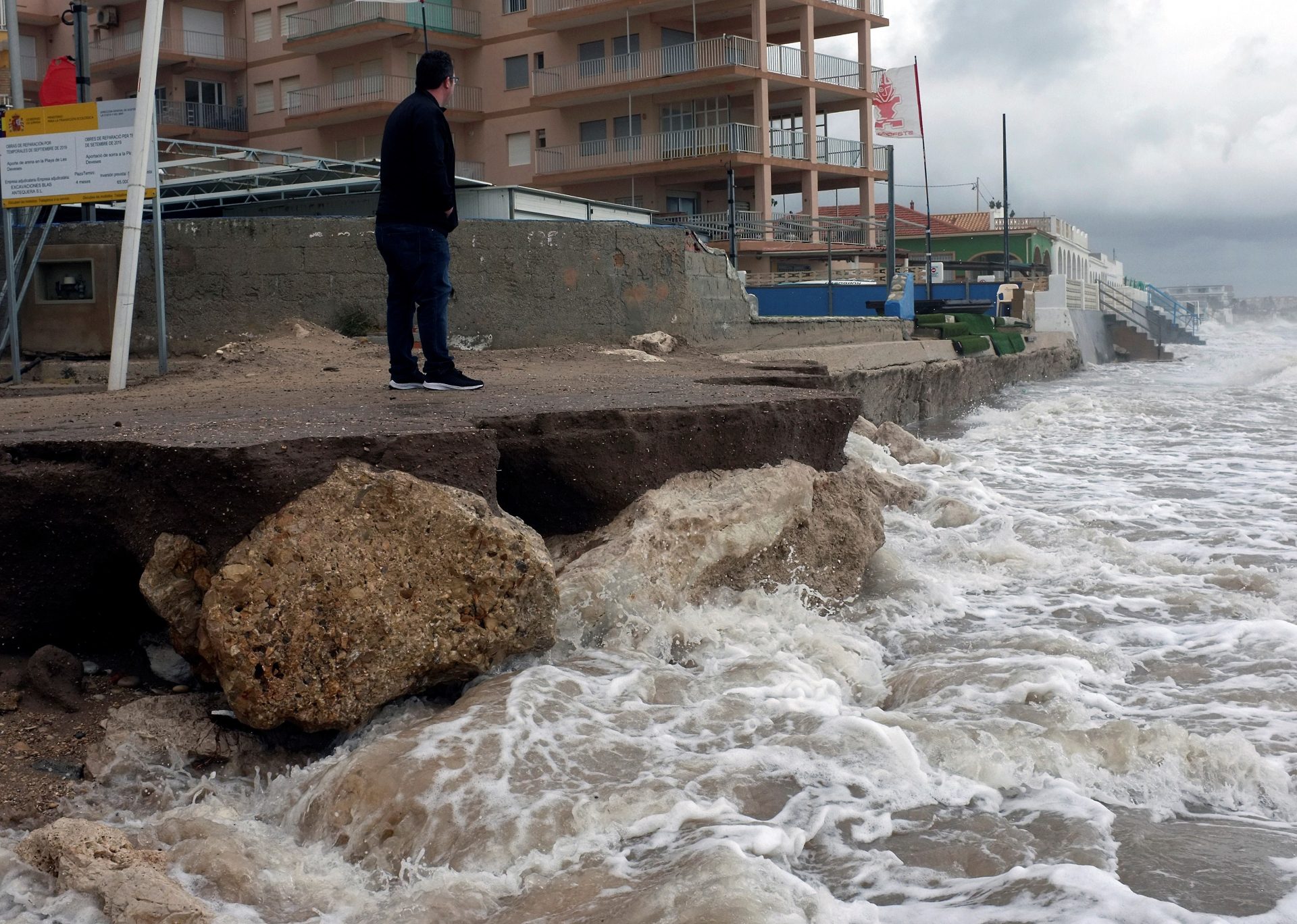 Erosión de la playa de Dénia (Alicante) tras un temporal provocado por fuertes lluvias.