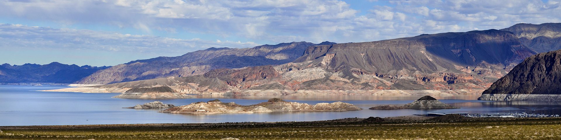 USA2669. BOULDER CITY (ESTADOS UNIDOS), 07/08/2026.- Fotografía cedida por el Servicio de Parques Nacionales de Estados Unidos donde se muestra el área recreativa nacional del Lago Mead, ubicado en los estados de Arizona y Nevada (Estados Unidos). El nivel del agua en el lago Mead, el embalse artificial más grande de Estados Unidos, alcanzó su mínimo histórico el jueves, informó este viernes la Oficina de Recuperación de EE.UU.. EFE/ Andrew Cattoir/ Servicio de Parques Nacionales EEUU /SOLO USO EDITORIAL/ NO VENTAS/ SOLO DISPONIBLE PARA ILUSTRAR LA NOTICIA QUE ACOMPAÑA (CRÉDITO OBLIGATORIO)